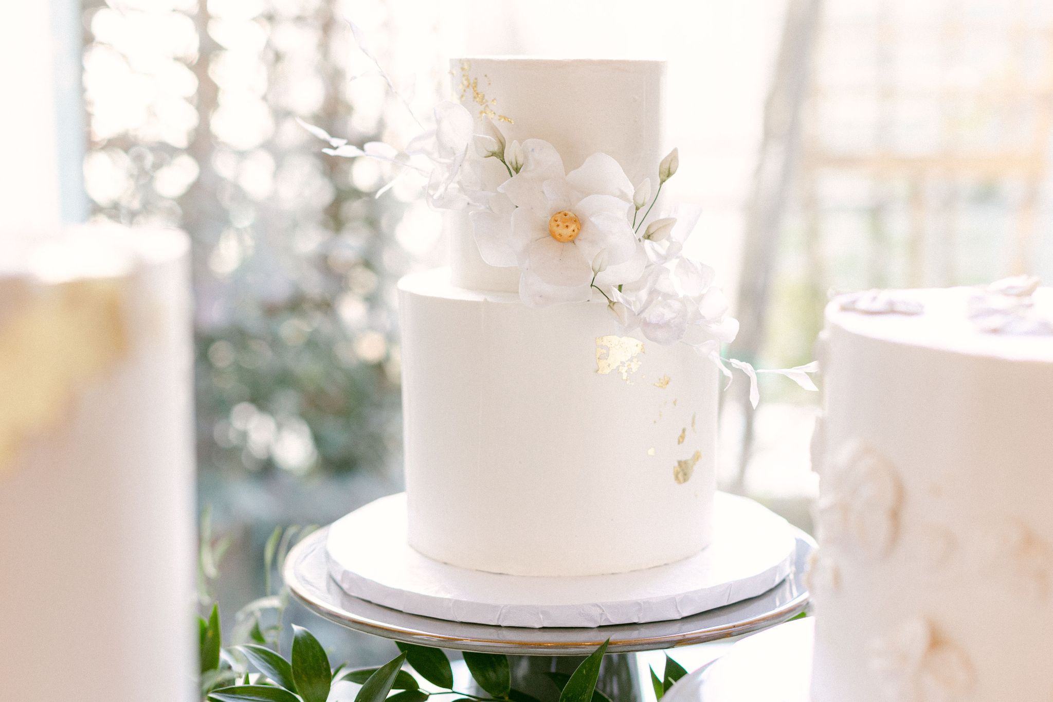 Modern, white, gold· wafer paper florals