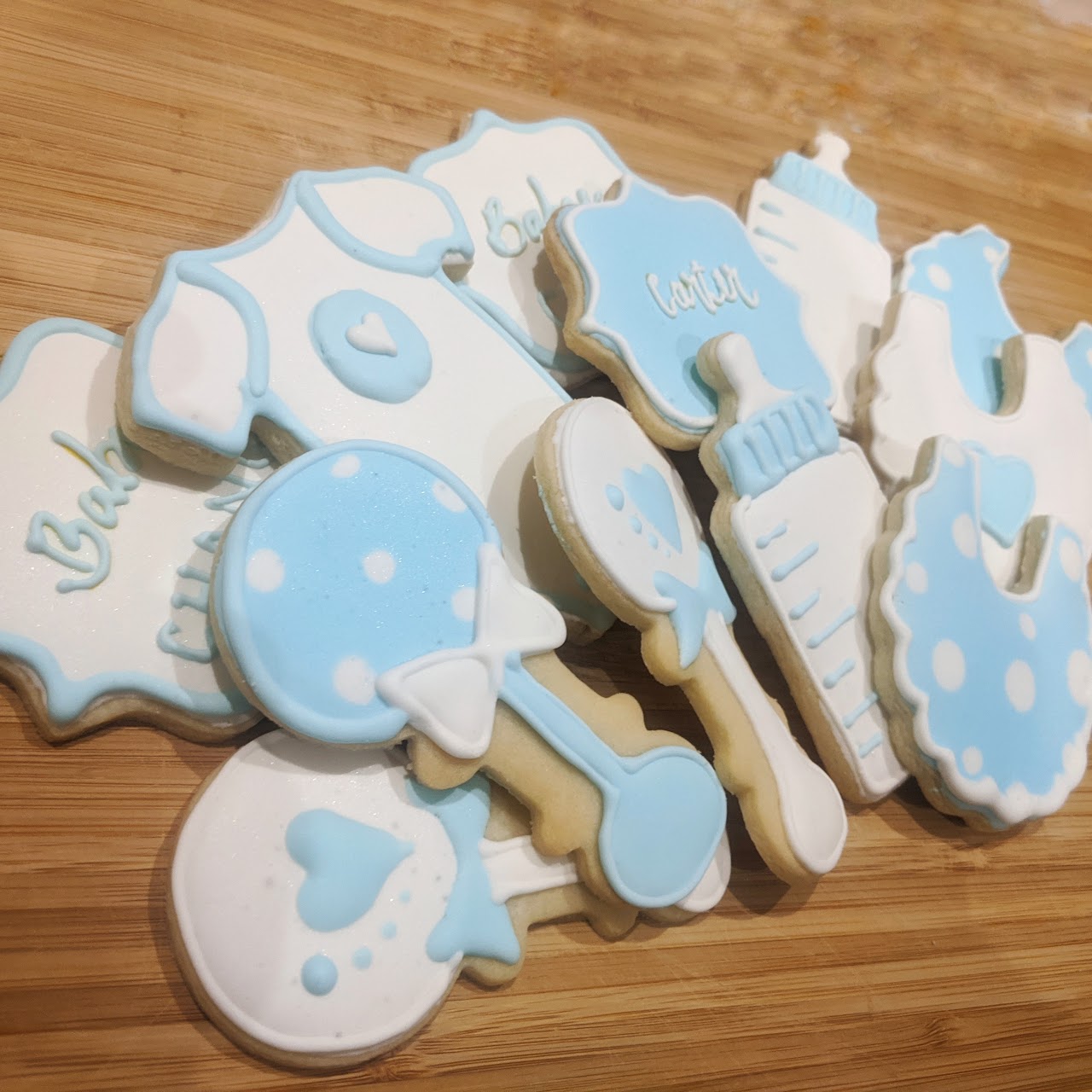 Baby Shower Cookies · Gender reveal cookie set